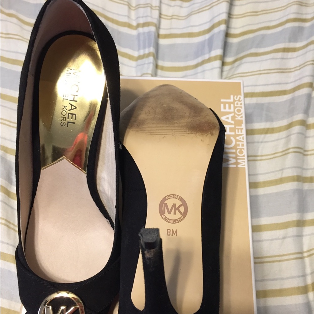 MK Black Heels - Picture 3 of 7